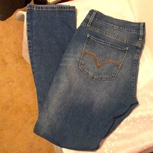 Levi’s 524 Skinny Jeans